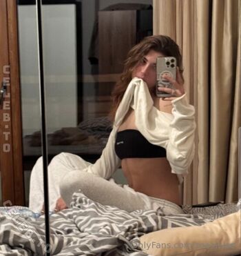 Full leaked Zoe allyse private photo