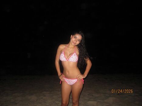 Zoe Hernan