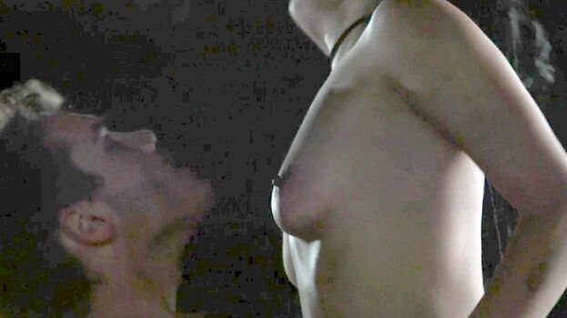 Full leaked Zoe kravitz private photo