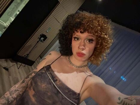 Full leaked Zoelagoblina page private photo