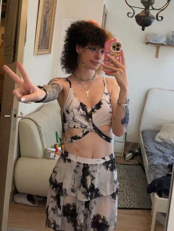 Full leaked Zoelagoblina page private photo