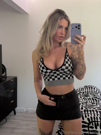 Full leaked Zoeneli  page private photo