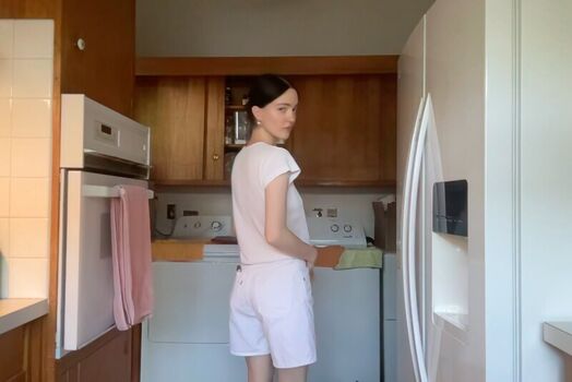 Full leaked Zoeplzshutup private photo