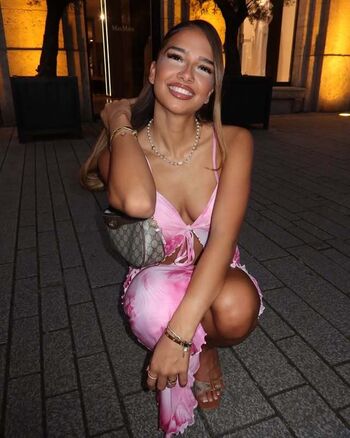 Full leaked Zoesalg page private photo