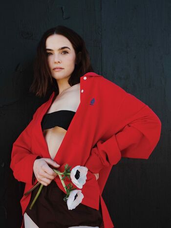Full leaked Zoey deutch page private photo