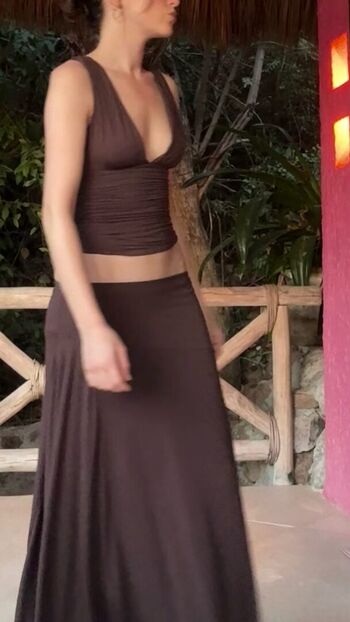 Full leaked Zoey deutch page private photo