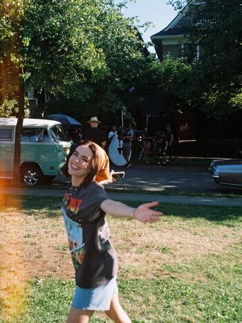 Full leaked Zoey deutch private photo