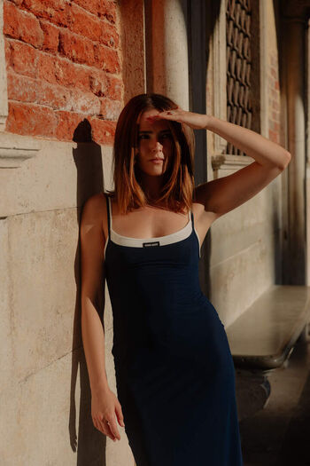 Full leaked Zoey deutch private photo