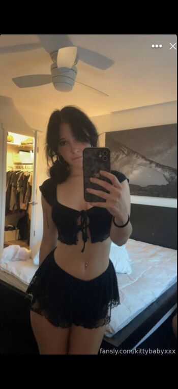 Full leaked Zombiekittyyyy private photo